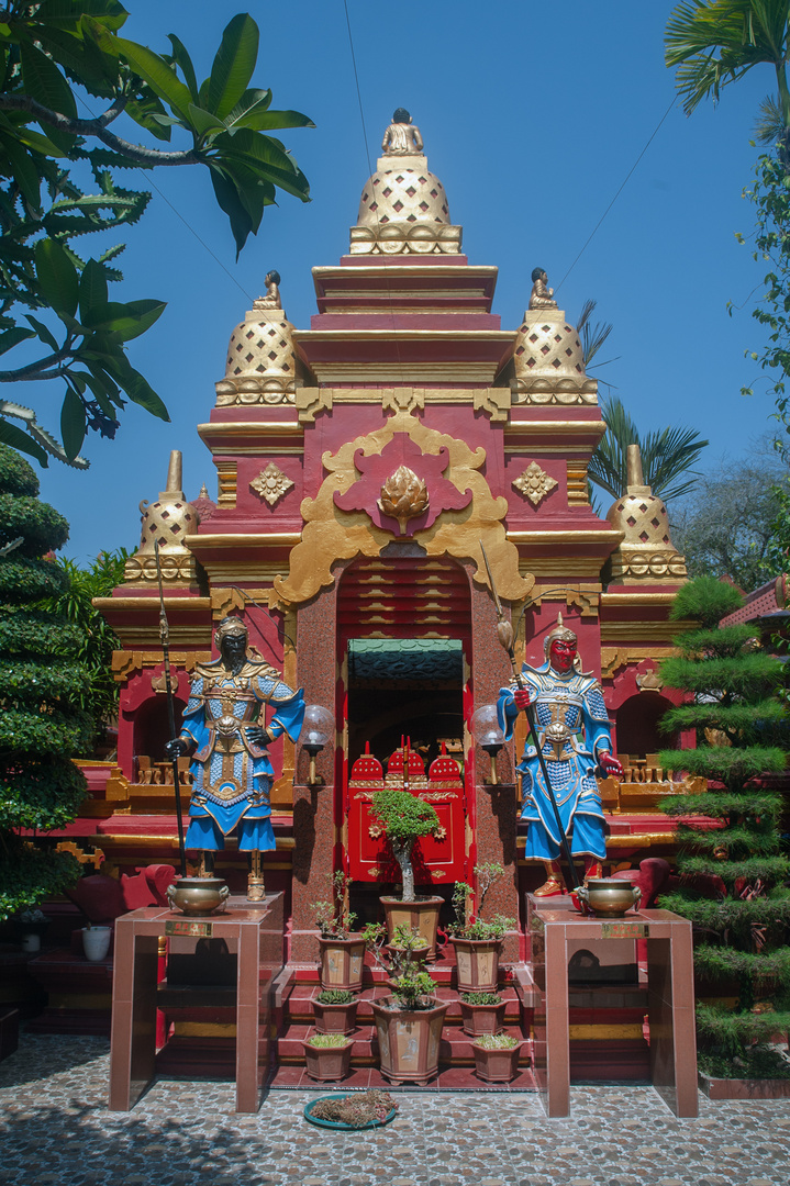 Griya Kongco Dwipayana temple