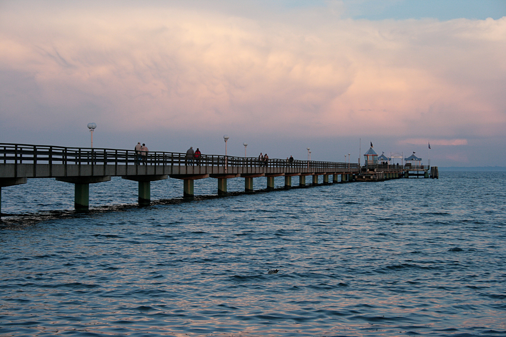 Grömitz Abend Seebrücke Wolken Ruhe