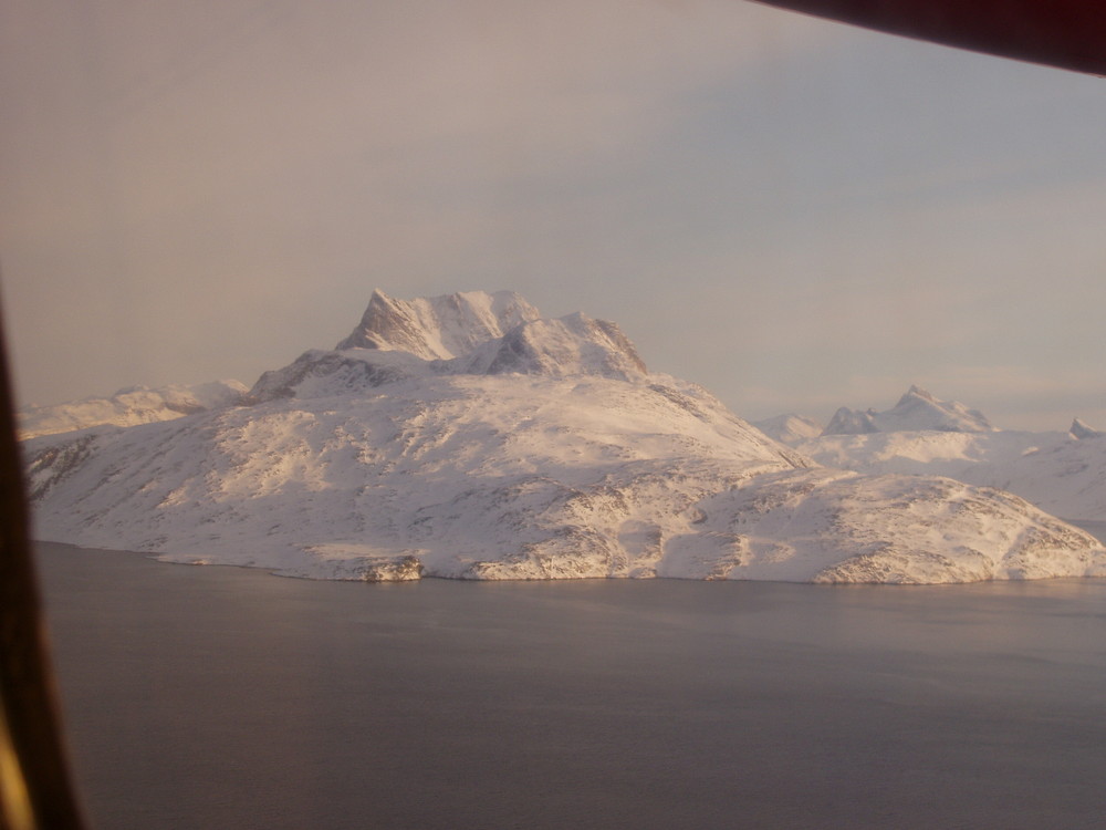 Grönlandflug übers noch ewige Eis