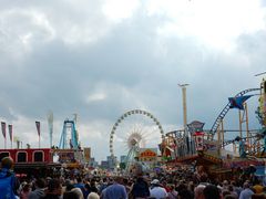 Größte Kirmes am Rhein