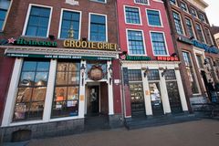 Groningen (city) - Grote Markt - Cafe "Groote griet" & "Drie gezusters"