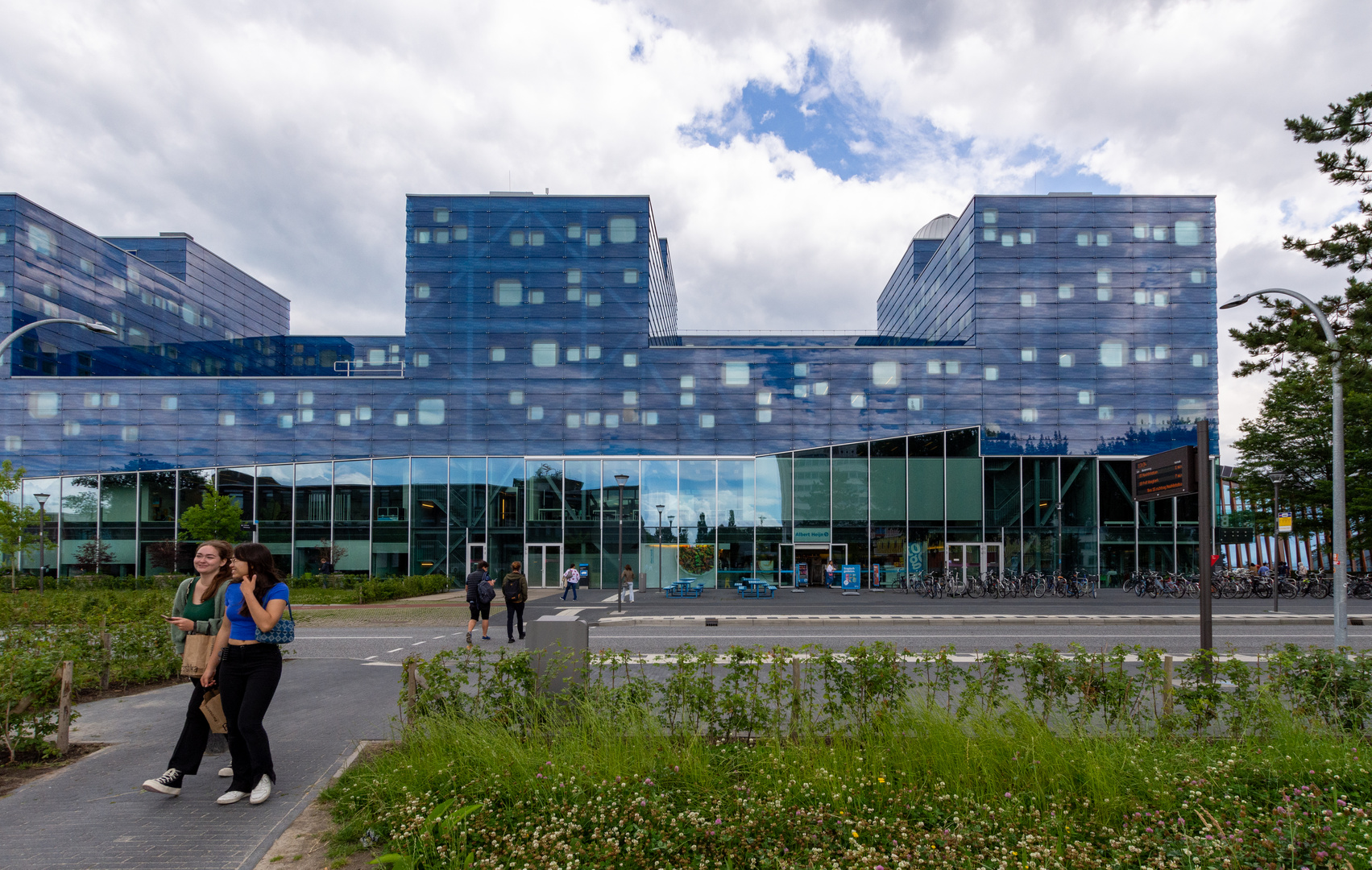 Groningen - Zernike Campus - Zernikelaan - Bernoulliborg - 03