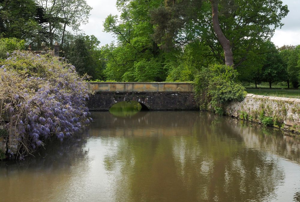 GROOMBRIDGE PLACE 1