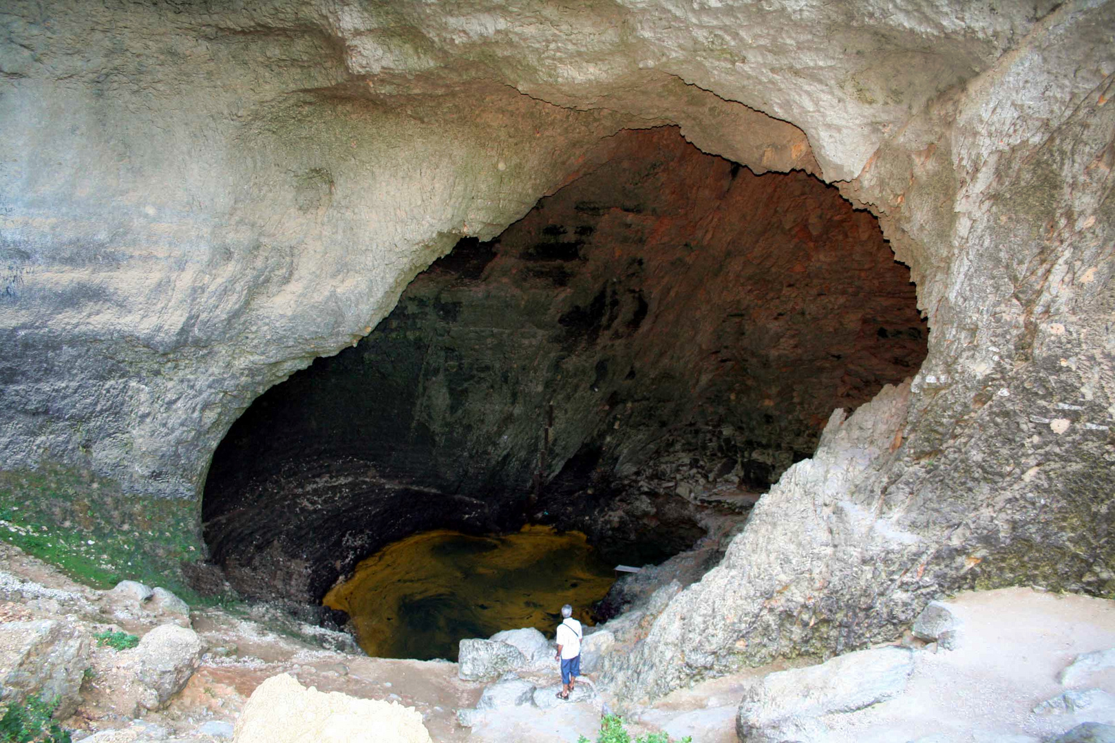 Groooßes Loch / Huuuge Hole 