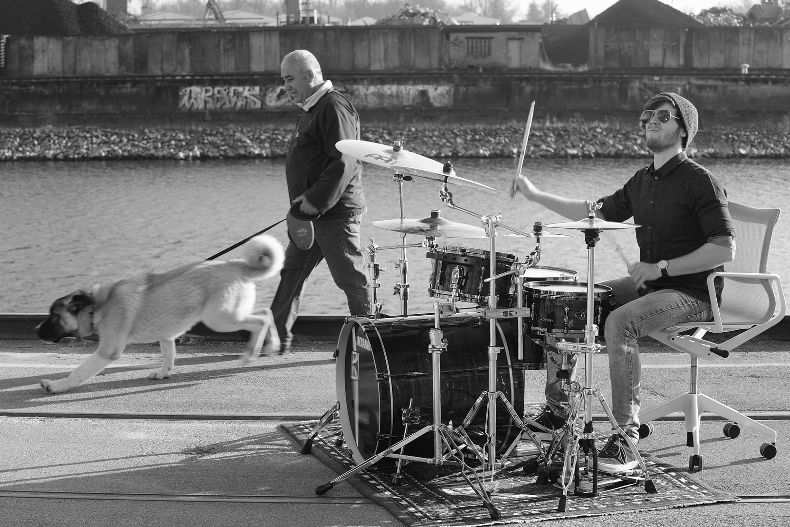 groove at the docks