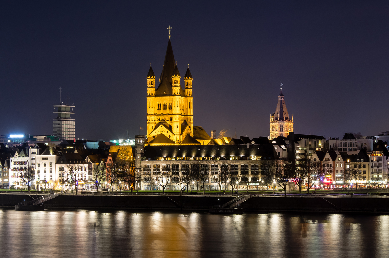 Groß St. Martin und Stapelhaus, Köln