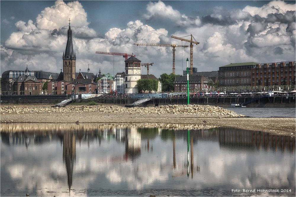 Großbaustelle in der Landeshauptstadt von NRW ....