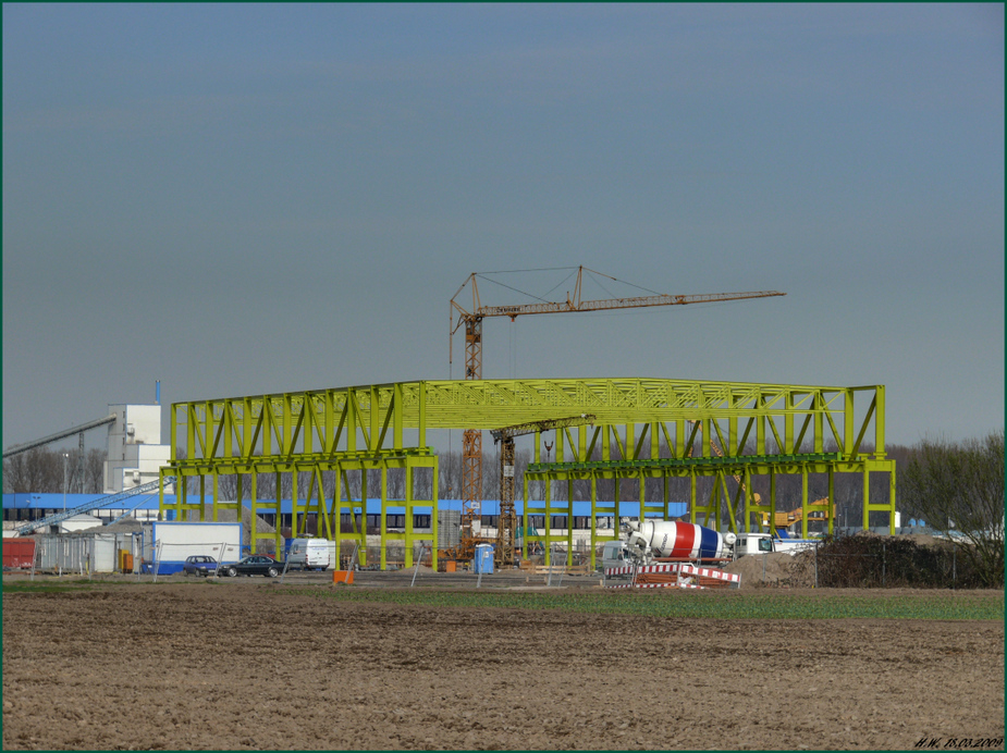 Großbaustelle Krefeld-Rheinhafen. HDR