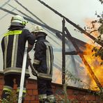 Großbrand äscherte sechs Gebäude ein