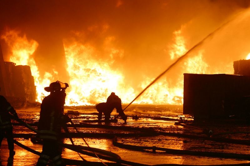 Großbrand einer Lagerhalle