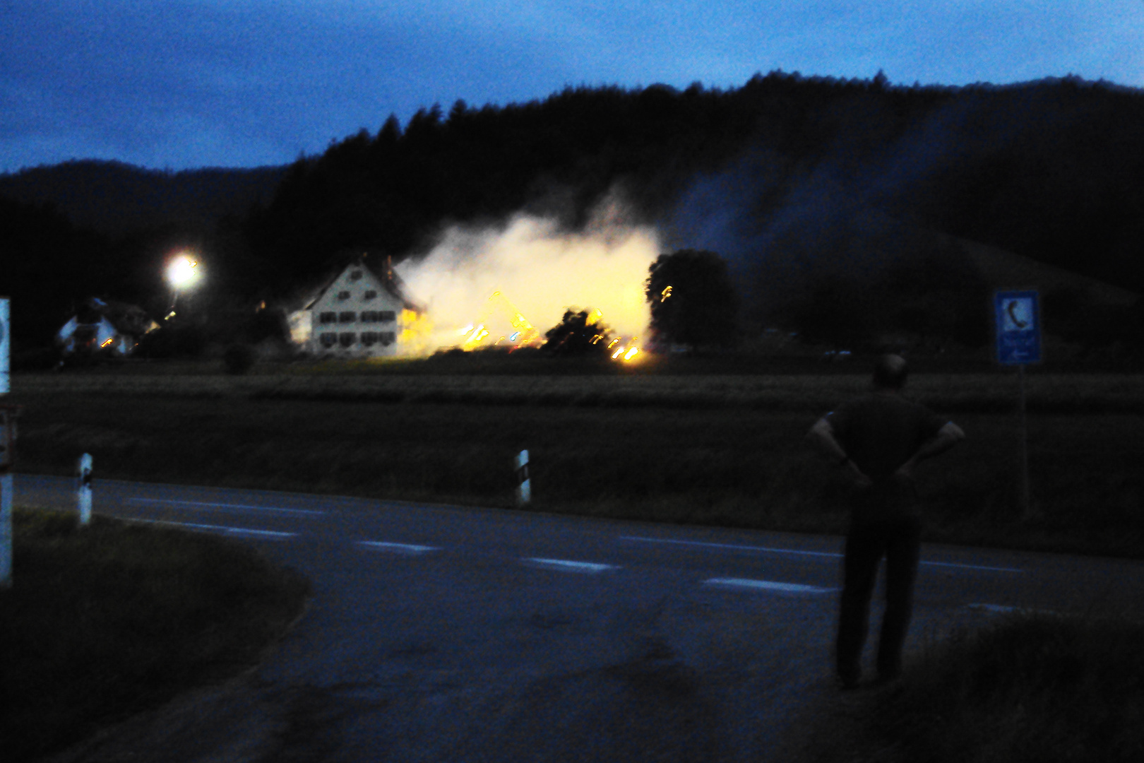 Großbrand im Münstertal am 5.7.2010, 21.50 Uhr