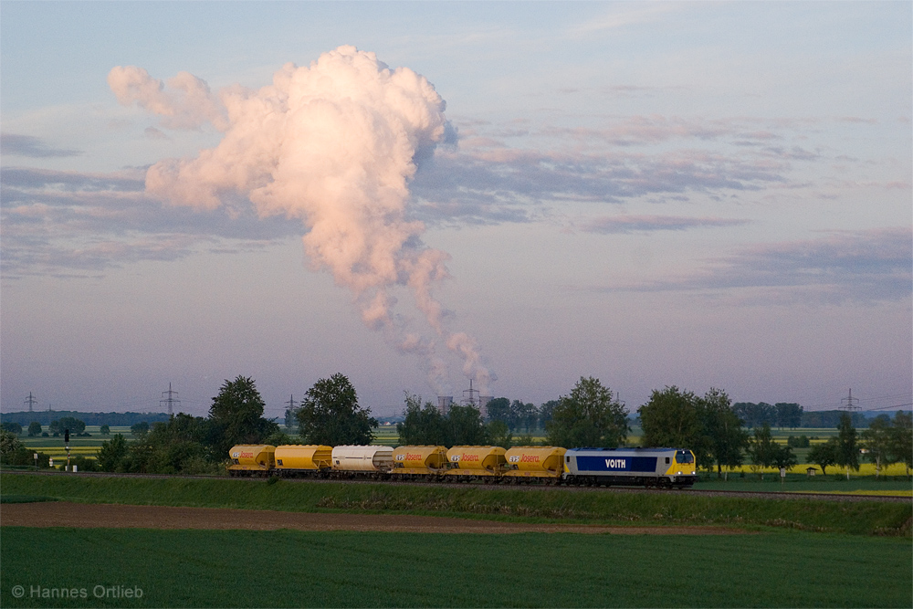 Großdiesel an Kleinzug