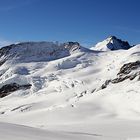 Große Berge im Jungfrau-Aletschgebiet neben dem Dreigestirn, das zum UNESCO Welterbe gehört