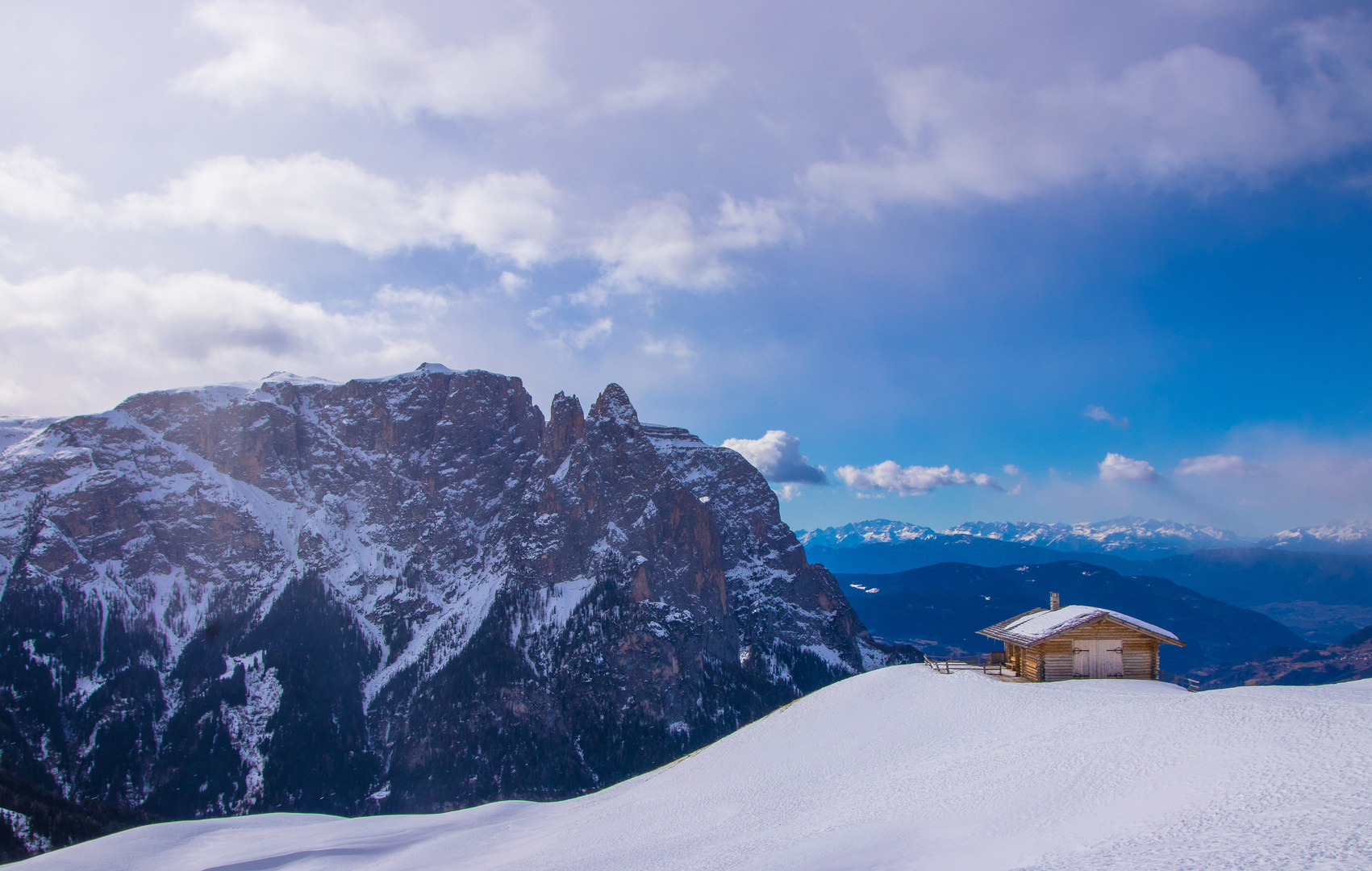 Große Berge, kleine Hütte