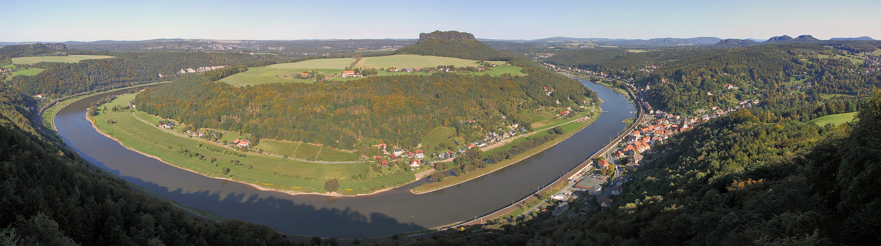 Große Elbekurve bei Königstein in sphärischer Projektion gestitcht