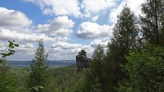 Große Hunskirche auf dem Weg auf den Papststein in der Sächsischen Schweiz