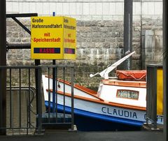 große Rundfahrt auf kleinem Schiff