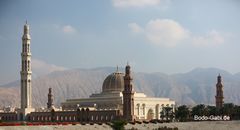 Große Sultan-Qabus-Moschee