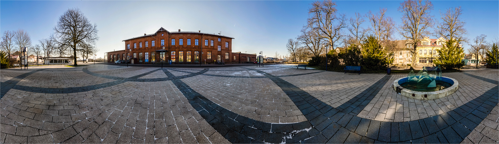 Großer Bahnhof (360°-Ansicht)