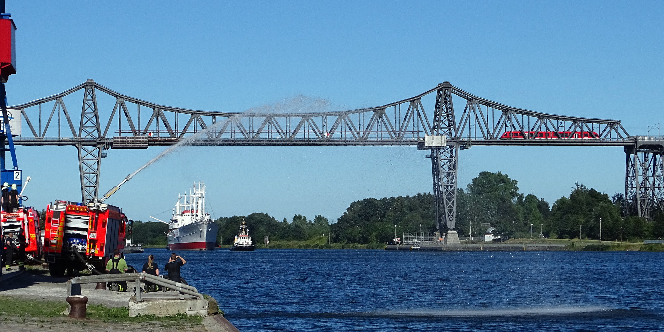 Großer Bahnhof in Rendsburg für die ....