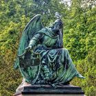 Großer Engel (Alter Harburger Friedhof)