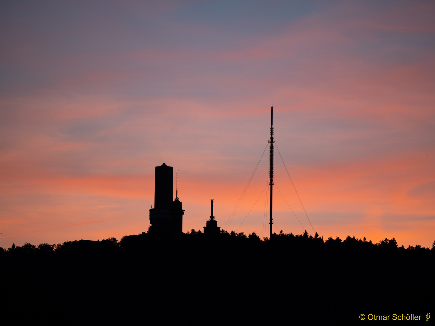 Großer Feldberg bei Sonnenuntergang