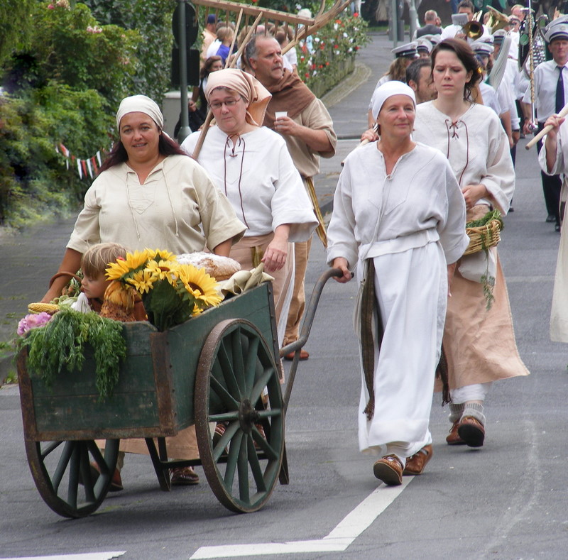 Grosser Festumzug in Linn - Krefeld