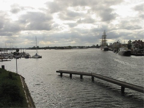 Großer Hafen in Wilhelmshaven