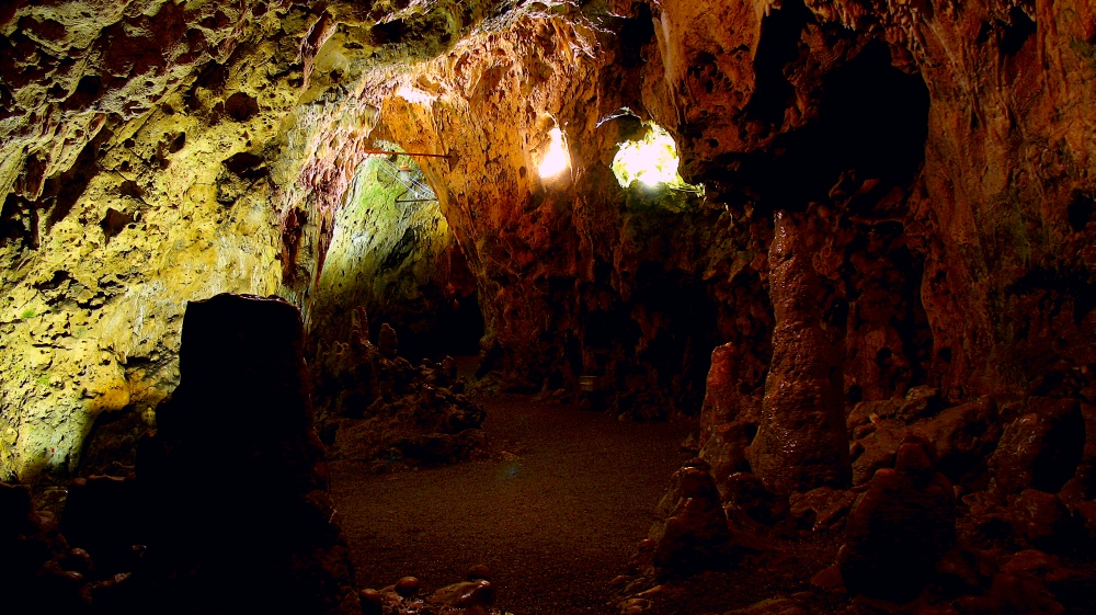 Grosser Saal ca. 250 Meter tief in der Charlottenhöhle