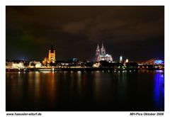 Großer Sankt Martin und der Kölner Dom bei Nacht