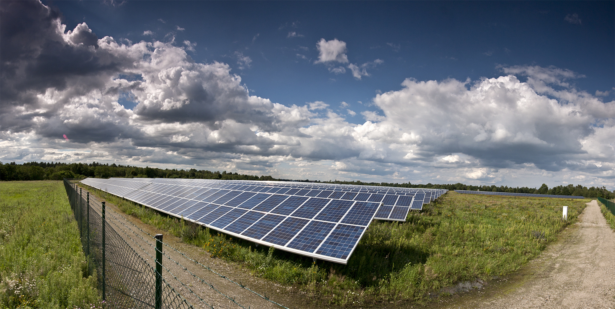 großer Solarpark in Zeithain