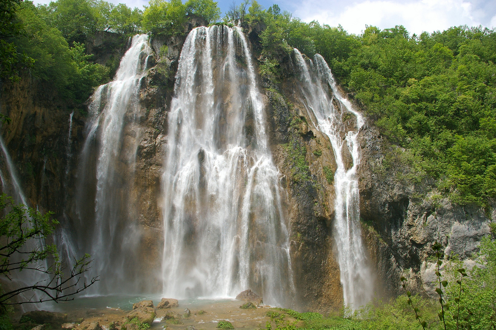 Großer Wasserfall im Nationalpark Plitvicer Seen