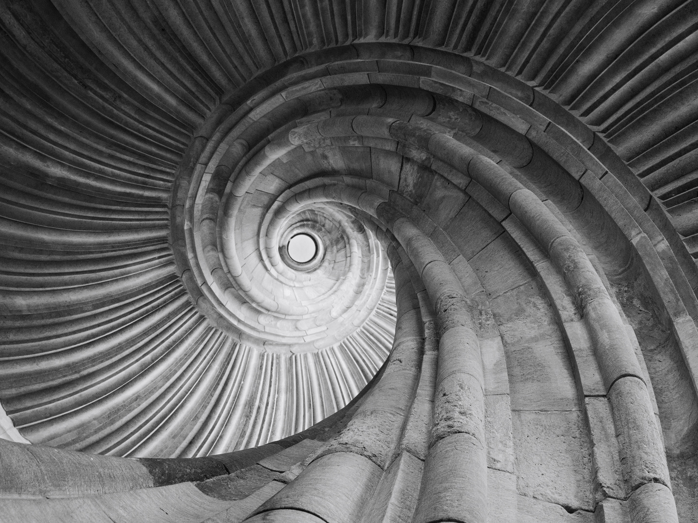 Großer Wendelstein im Schloss Hartenfels. Foto & Bild architektur