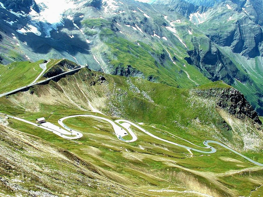 * Grossglockner Hochalpenstrasse *