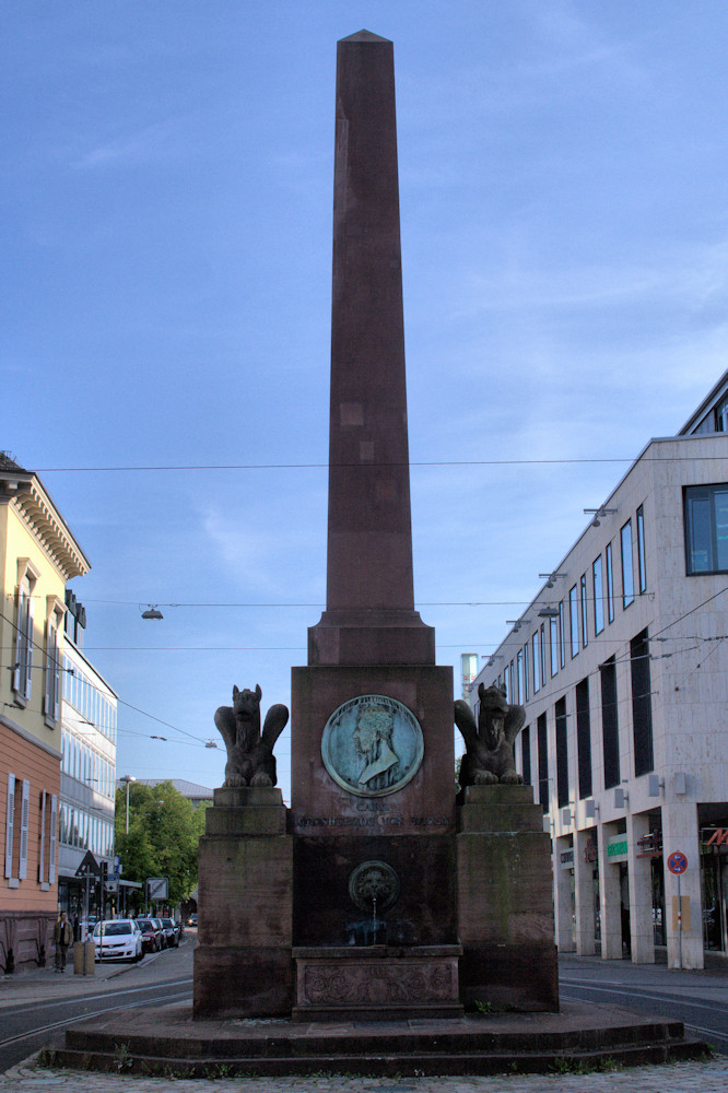 Großherzog-Karl-Denkmal