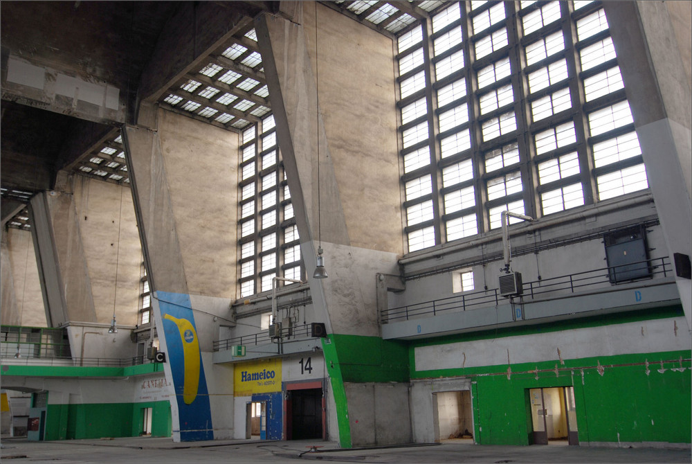 Großmarkthalle, der Gemüse und Obsttempel, die Hameico Banane