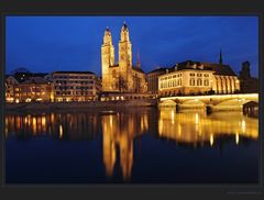 Grossmünster in der blauen Stunde - DRI