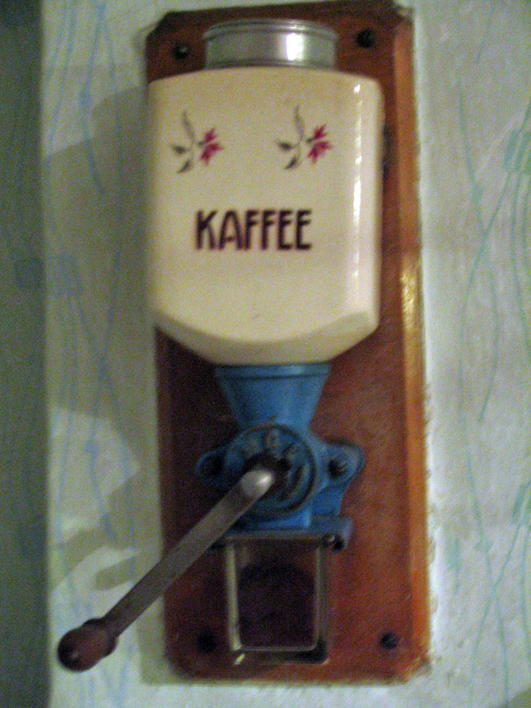 Großmutter's Kaffee-Mühle