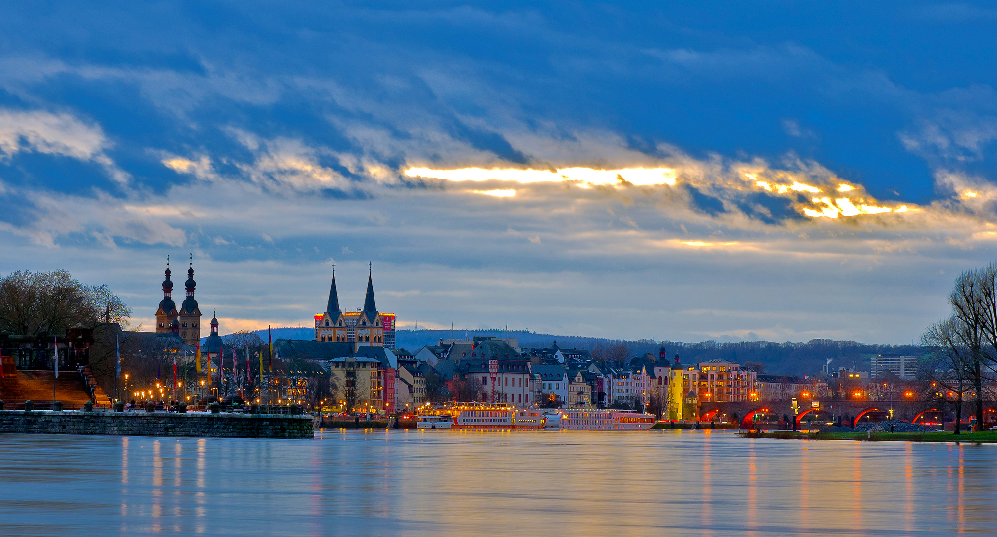 Großstädtchen Koblenz, Moselmündung