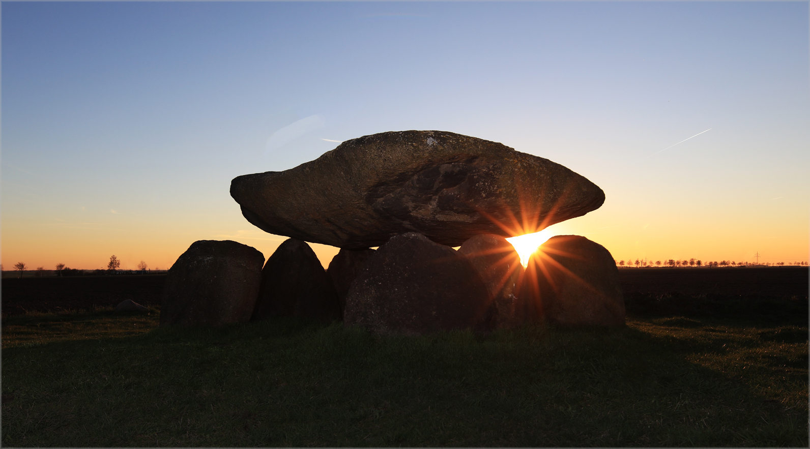 Großsteingrab Foto & Bild world, denkmal, deutschland Bilder auf