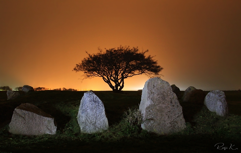 ***Großsteingrab Riesenberg bei Nacht*** Langzeitbelichtung...