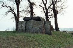 Großsteingrab zwischen Latdorf und Gerbitz