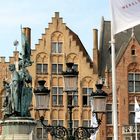 Grote Markt mit dem Denkmal für Jan Breydel und Pieter de Coninck