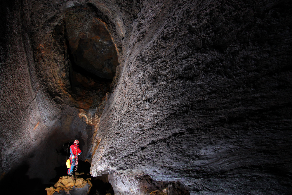 Grotta dei 3 livelli - Etna