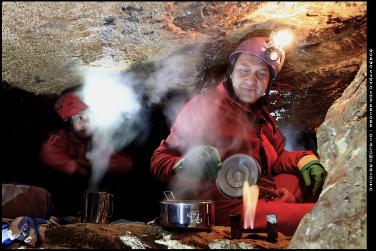 GROTTA DEL GORGO SANTO SUPERIORE - STRANE POZIONI