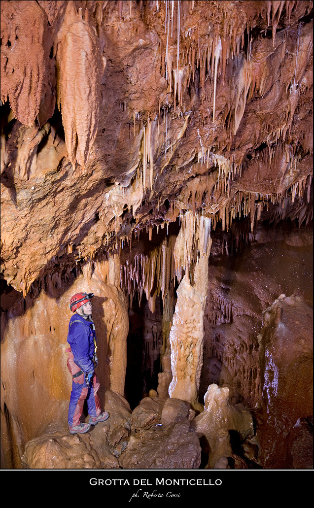 - grotta del monticello -