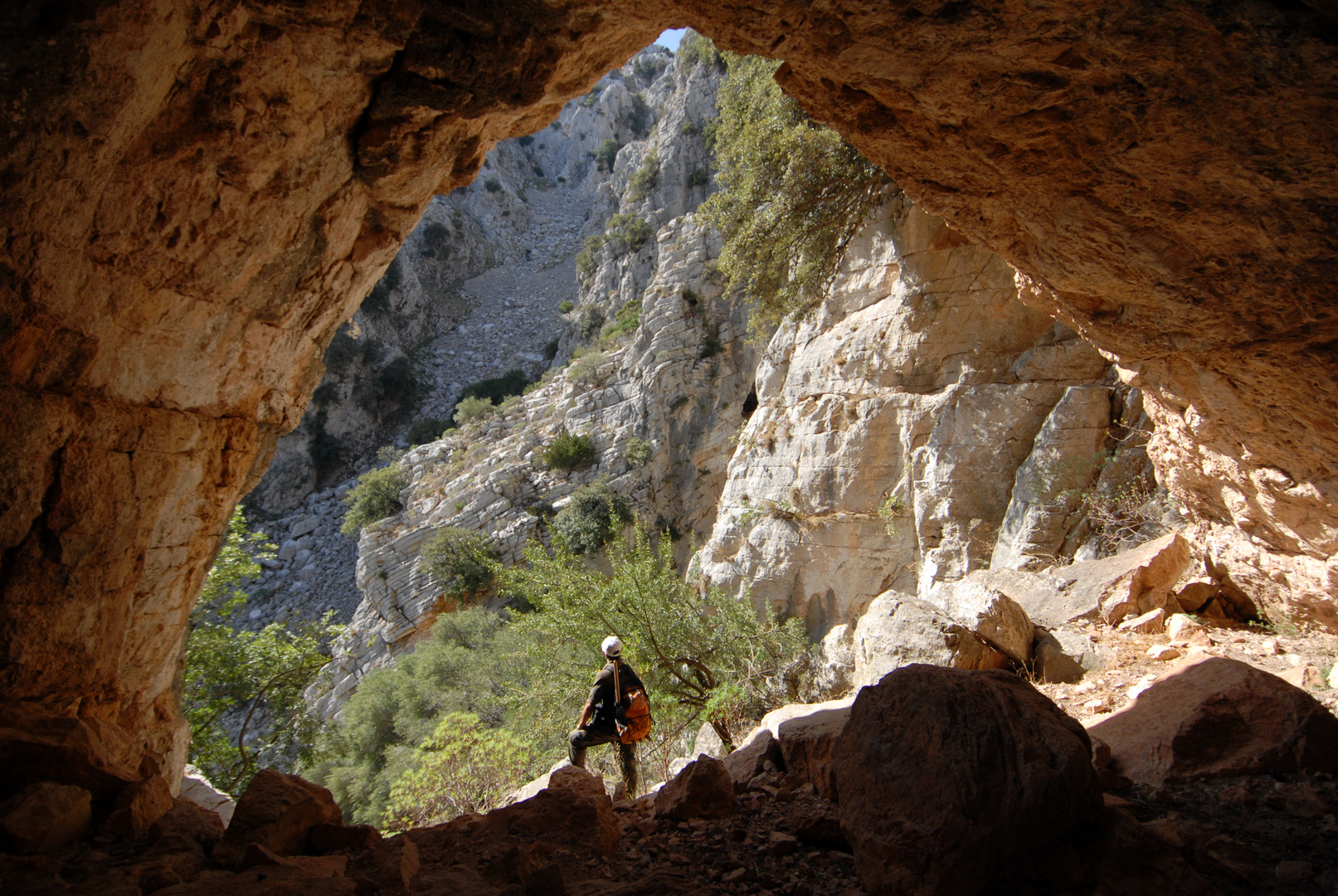 Grotta di DUAR VUCCAS - Monte Albo di Siniscola