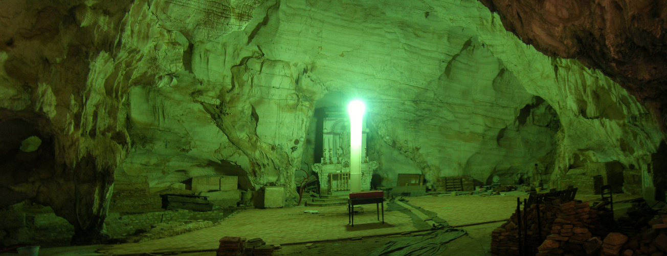 Grotta di San Michele Arcangelo.