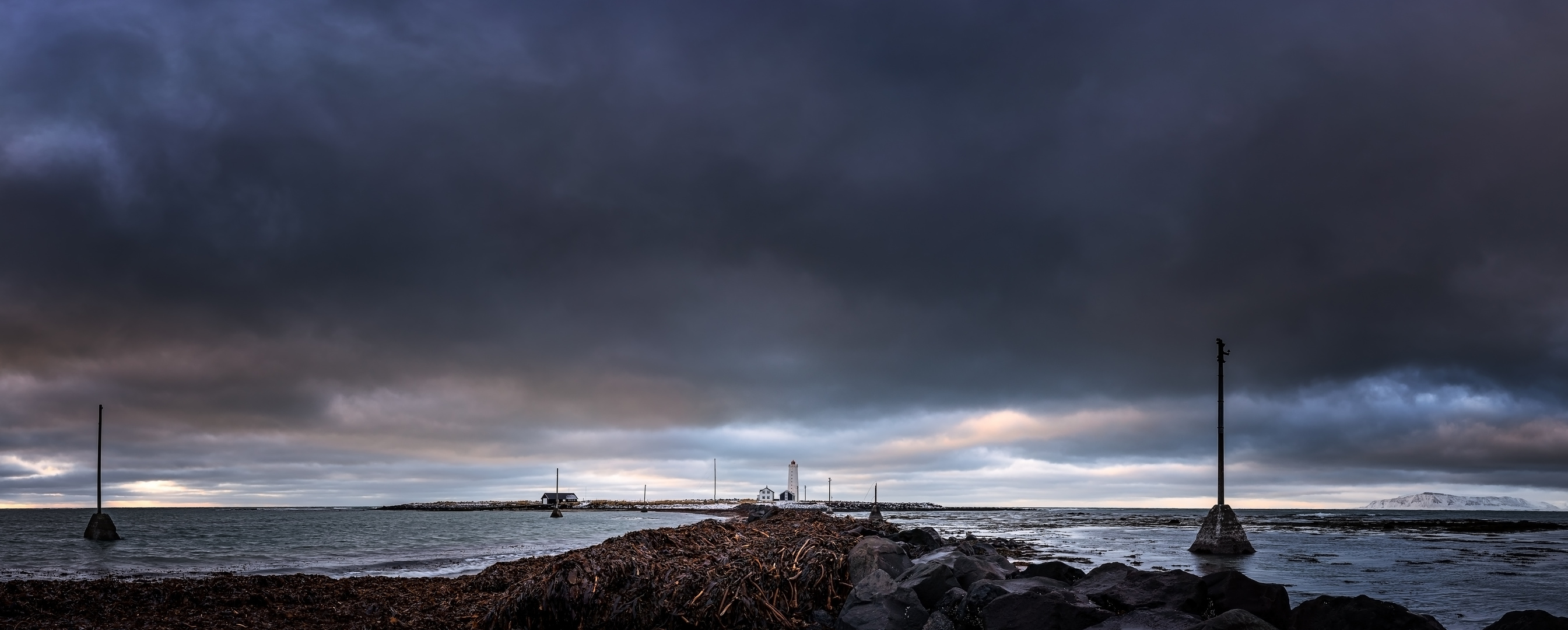 [grotta lighthouse...]