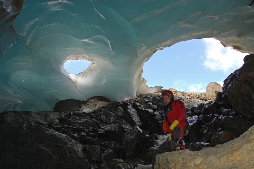 Grotta sottoglaciale (3)